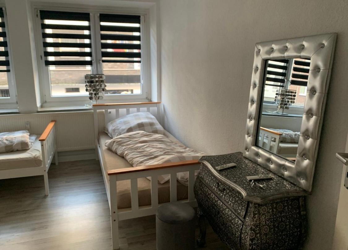 Unterkunft Ferienwohnung Mara Oberhausen Оберхаузен Екстериор снимка