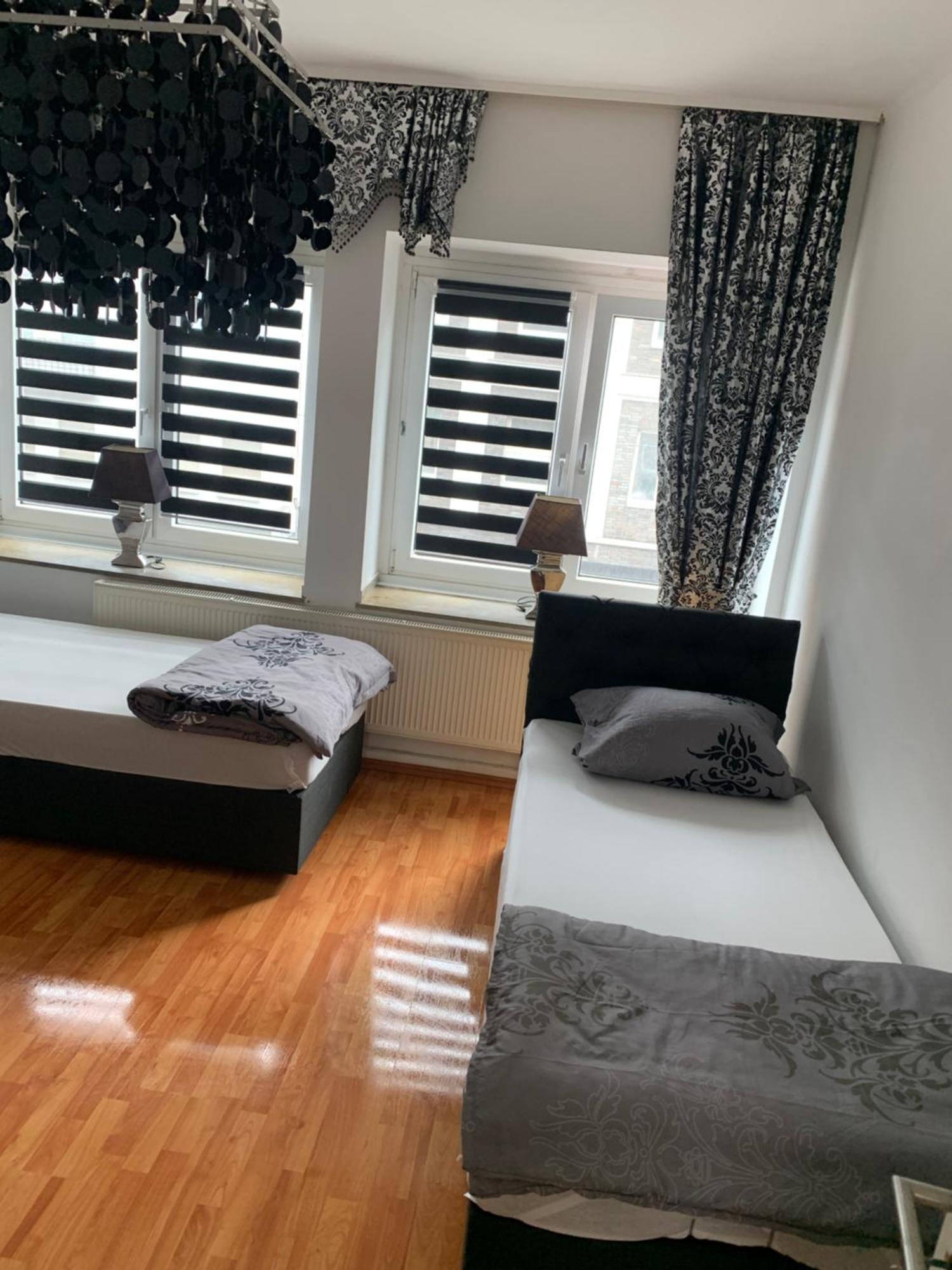 Unterkunft Ferienwohnung Mara Oberhausen Оберхаузен Екстериор снимка